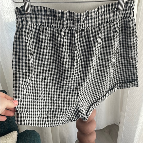 Kendall & Kylie Gingham Checkered Women's Shorts Medium - Picture 5 of 6